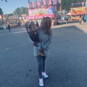 Meet your Posher, Camille